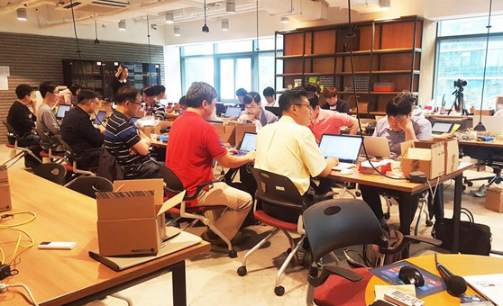 Seoul IoT Workshop · Hacker Tone 사진3